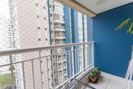 Apartamento à venda com 66m², 2 quartos e 1 vagaVaranda da sala 