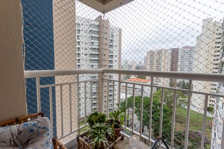 Apartamento à venda com 66m², 2 quartos e 1 vagaVaranda da sala 
