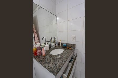 Apartamento à venda com 66m², 2 quartos e 1 vagaBanheiro da suíte 