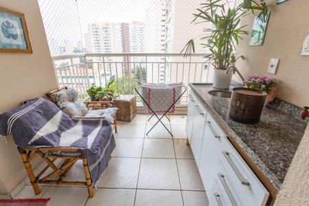 Apartamento à venda com 66m², 2 quartos e 1 vagaVaranda da sala 
