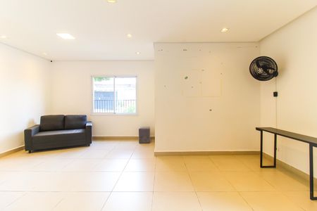 Apartamento à venda com 38m², 2 quartos e sem vagaÁrea comum - Salão de festas