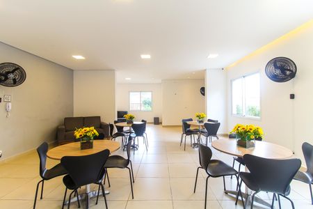 Apartamento à venda com 38m², 2 quartos e sem vagaÁrea comum - Salão de festas
