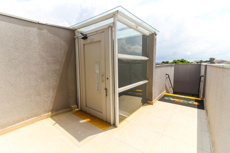 Apartamento à venda com 38m², 2 quartos e sem vagaÁrea comum