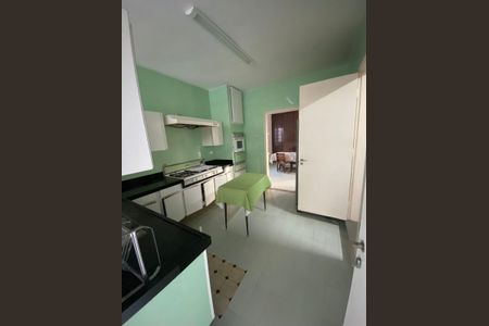 Casa para alugar com 560m², 4 quartos e 4 vagasCozinha