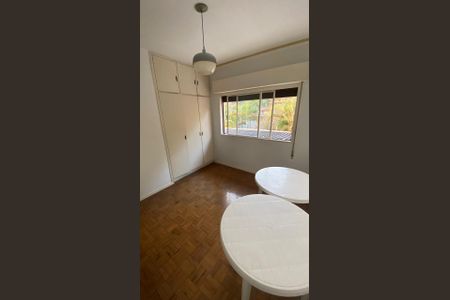 Casa para alugar com 560m², 4 quartos e 4 vagasQuarto