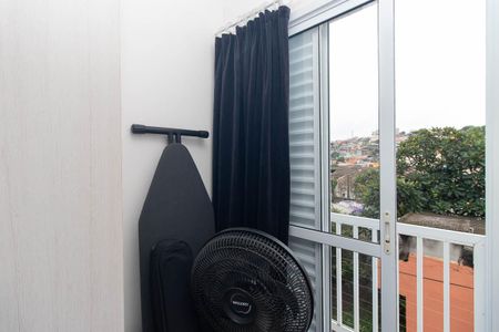 Casa de condomínio para alugar com 54m², 2 quartos e 1 vagaSacada