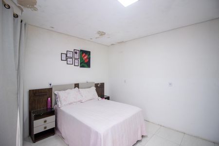 Casa à venda com 242m², 3 quartos e 2 vagas Casa à venda com 242m², 3 quartos e 2 vagasQuarto Suíte