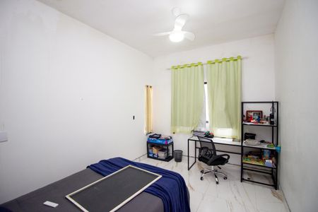 Casa à venda com 242m², 3 quartos e 2 vagas Casa à venda com 242m², 3 quartos e 2 vagasQuarto 2