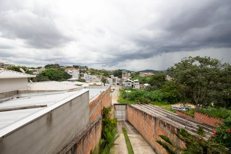 Vista da Suíte de casa à venda com 3 quartos, 242m² em Tropical, Contagem