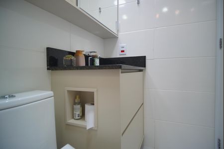 Apartamento à venda com 72m², 2 quartos e 1 vagaBanheiro Corredor