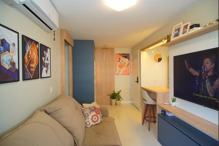 Sala de apartamento à venda com 2 quartos, 72m² em Morro Santana, Porto Alegre