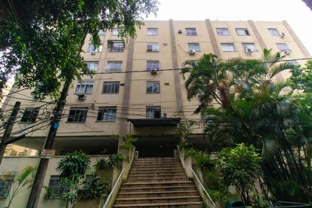 Apartamento para alugar com 57m², 2 quartos e 1 vagaFachada