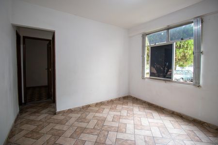 Sala de apartamento para alugar com 2 quartos, 50m² em Irajá, Rio de Janeiro