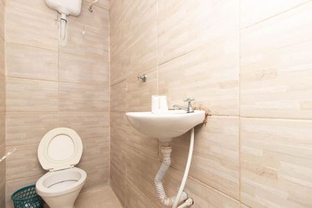 Banheiro de casa para alugar com 1 quarto, 35m² em Vila Guilherme, São Paulo