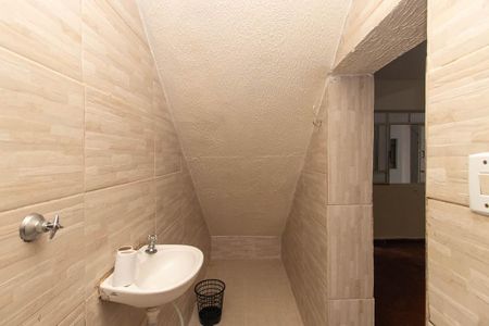 Banheiro de casa para alugar com 1 quarto, 35m² em Vila Guilherme, São Paulo