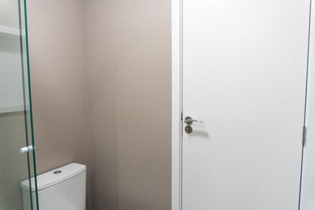 Banheiro de kitnet/studio para alugar com 1 quarto, 25m² em Vila da Saúde, São Paulo