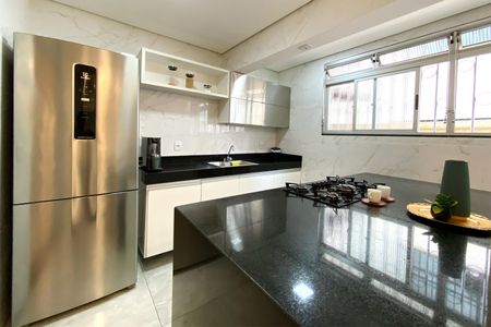 Apartamento à venda com 85m², 3 quartos e 2 vagasCozinha