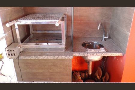 Casa à venda com 3 quartos, 250m² em Vila Matilde, São Paulo