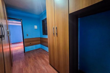 Casa à venda com 220m², 2 quartos e 6 vagas