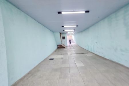 Casa à venda com 220m², 2 quartos e 6 vagas