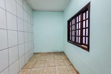 Casa à venda com 220m², 2 quartos e 6 vagas