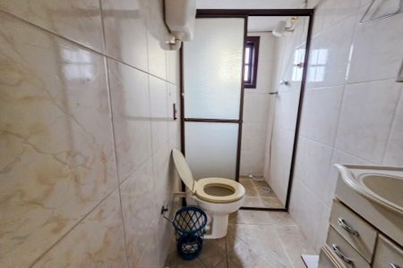 Casa à venda com 220m², 2 quartos e 6 vagas