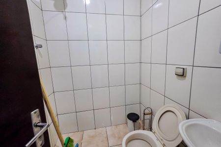 Casa à venda com 220m², 2 quartos e 6 vagas