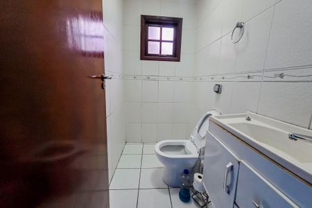 Casa à venda com 220m², 2 quartos e 6 vagas