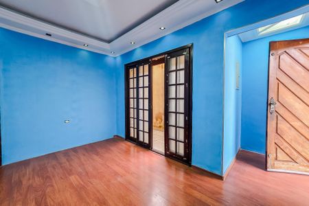 Casa à venda com 220m², 2 quartos e 6 vagas