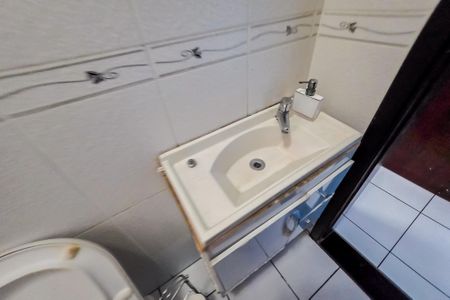 Casa à venda com 220m², 2 quartos e 6 vagas