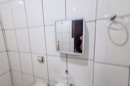 Casa à venda com 220m², 2 quartos e 6 vagas