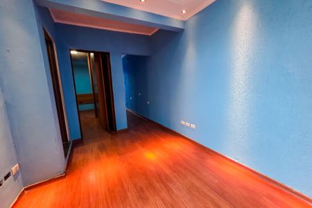 Casa à venda com 220m², 2 quartos e 6 vagas
