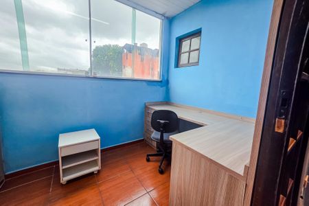 Casa à venda com 220m², 2 quartos e 6 vagas