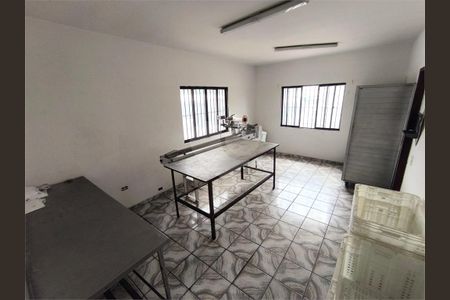 Casa à venda com 2 quartos, 187m² em Parque Esmeralda, São Paulo