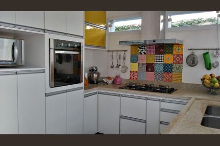 Casa à venda com 3 quartos, 222m² em Instituto de Previdencia, São Paulo