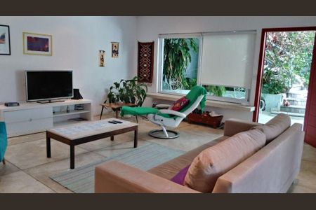 Casa à venda com 3 quartos, 222m² em Instituto de Previdencia, São Paulo