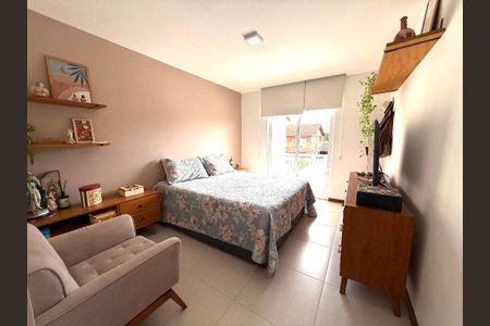 Casa à venda com 4 quartos, 155m² em Itaipu, Niterói