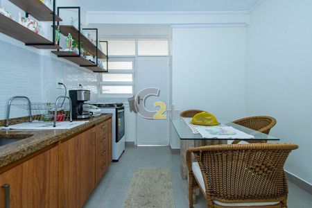 Apartamento para alugar com 2 quartos, 114m² em Santa Cecilia, São Paulo