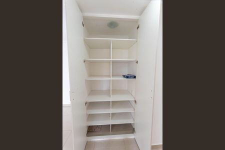 Apartamento para alugar com 54m², 2 quartos e 1 vagaCorredor- Armário