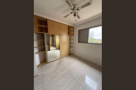 Apartamento à venda com 66m², 2 quartos e 1 vagaFoto 02