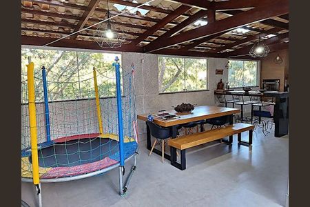 Apartamento à venda com 3 quartos, 177m² em Santo Antônio, Belo Horizonte