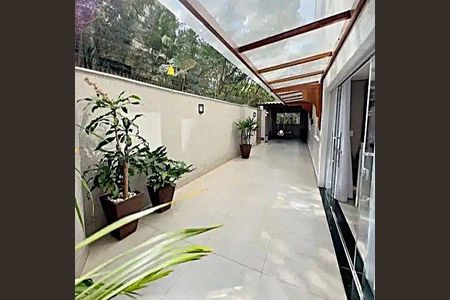 Apartamento à venda com 3 quartos, 177m² em Santo Antônio, Belo Horizonte