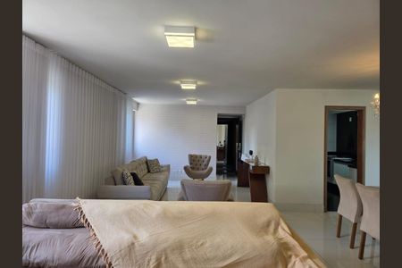 Apartamento à venda com 160m², 4 quartos e 4 vagasFoto 04