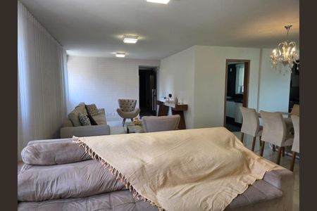 Apartamento à venda com 160m², 4 quartos e 4 vagasFoto 03