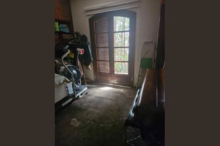 Casa à venda com 3 quartos, 302m² em Jardim Analia Franco, São Paulo