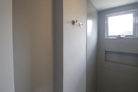 Banheiro de apartamento à venda com 2 quartos, 50m² em Vila Gustavo, São Paulo