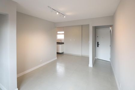 Sala  de apartamento à venda com 2 quartos, 50m² em Vila Gustavo, São Paulo