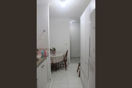Apartamento à venda com 73m², 2 quartos e 1 vagaCozinha 