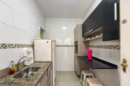 Casa de condomínio para alugar com 65m², 2 quartos e sem vagaCozinha 