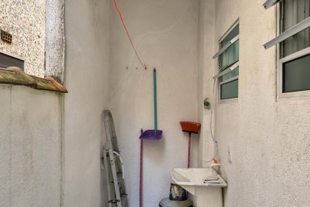 Casa de condomínio para alugar com 65m², 2 quartos e sem vagaÁrea de Serviço